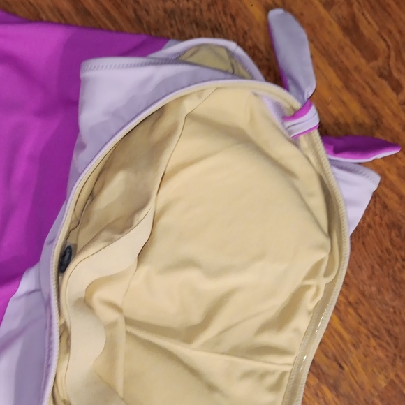 Old Navy swimsuit - Picture 4 of 6